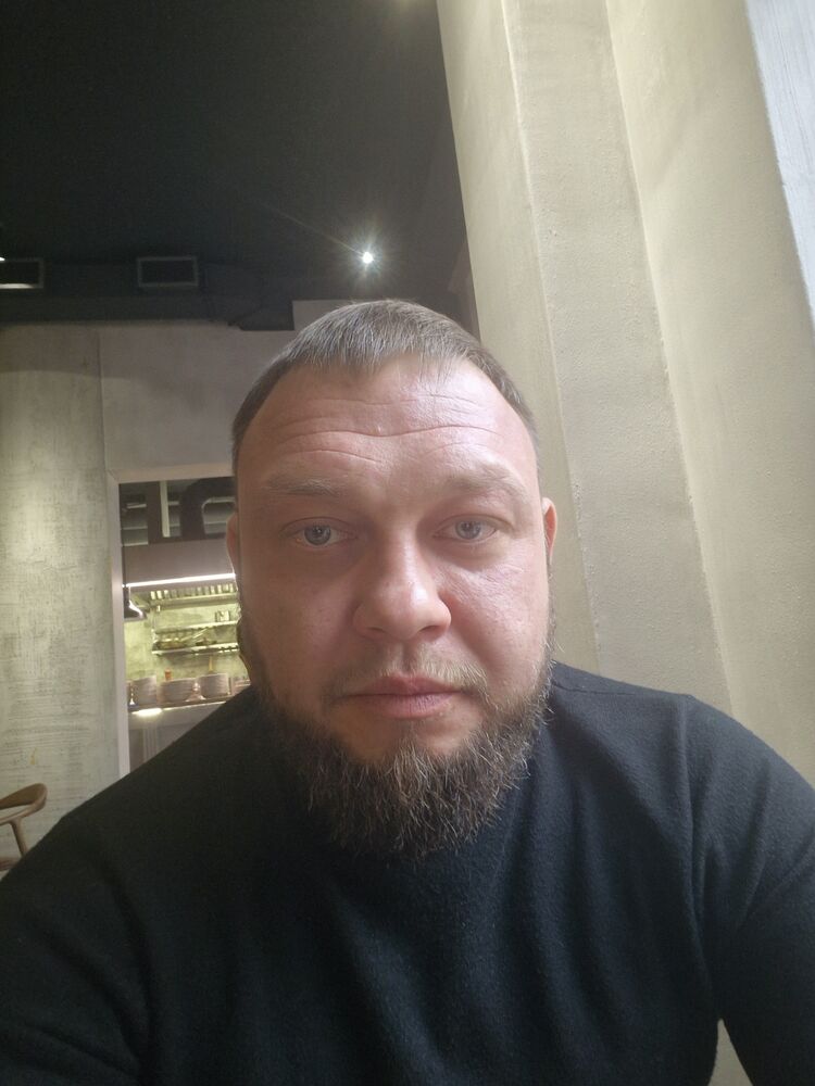  54021510  Nick, 43 ,    