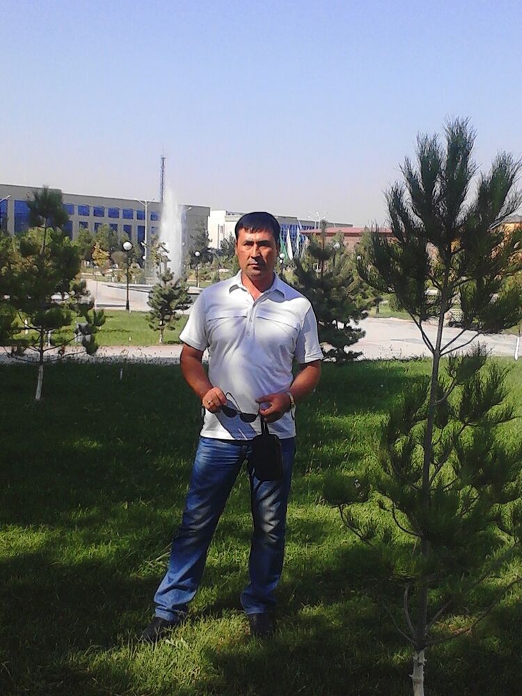  ,   Tomi, 46 ,  