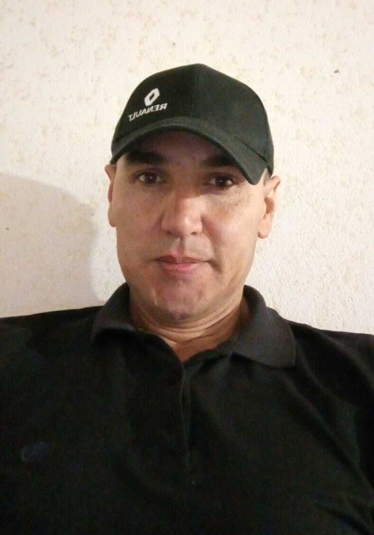  44413860  , 47 ,    