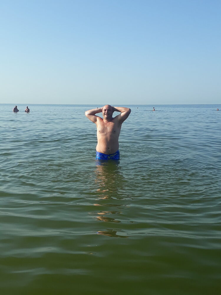  ,   Sergei, 44 ,   ,   , c 