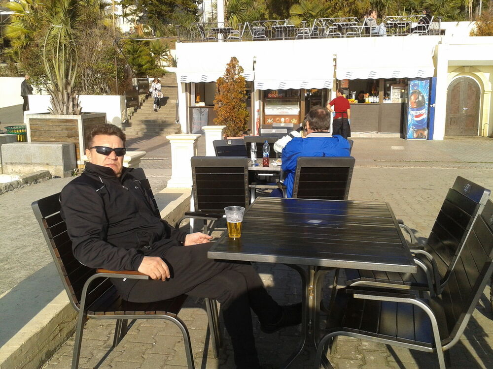  4732210  Andrei, 56 ,    