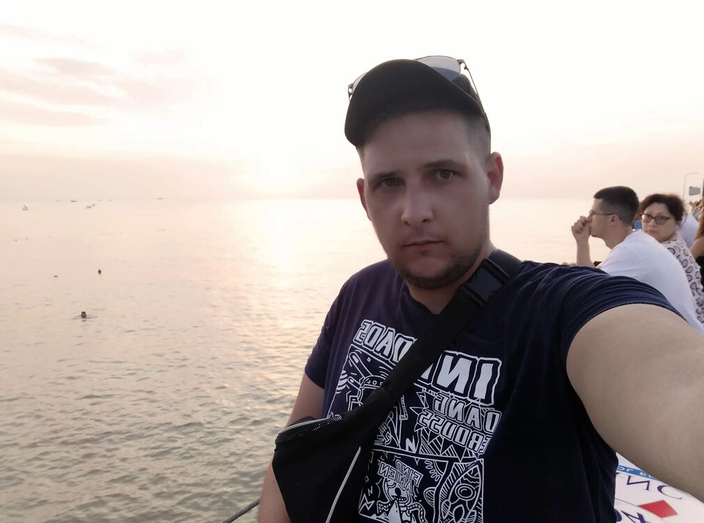  33495490  , 30 ,    