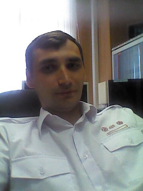  6379080  Zorro, 44 ,    