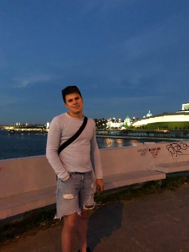  33691540  , 24 ,    