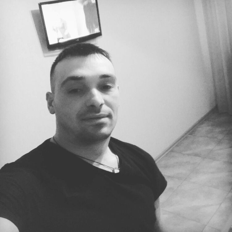  15528540  Vania, 35 ,    