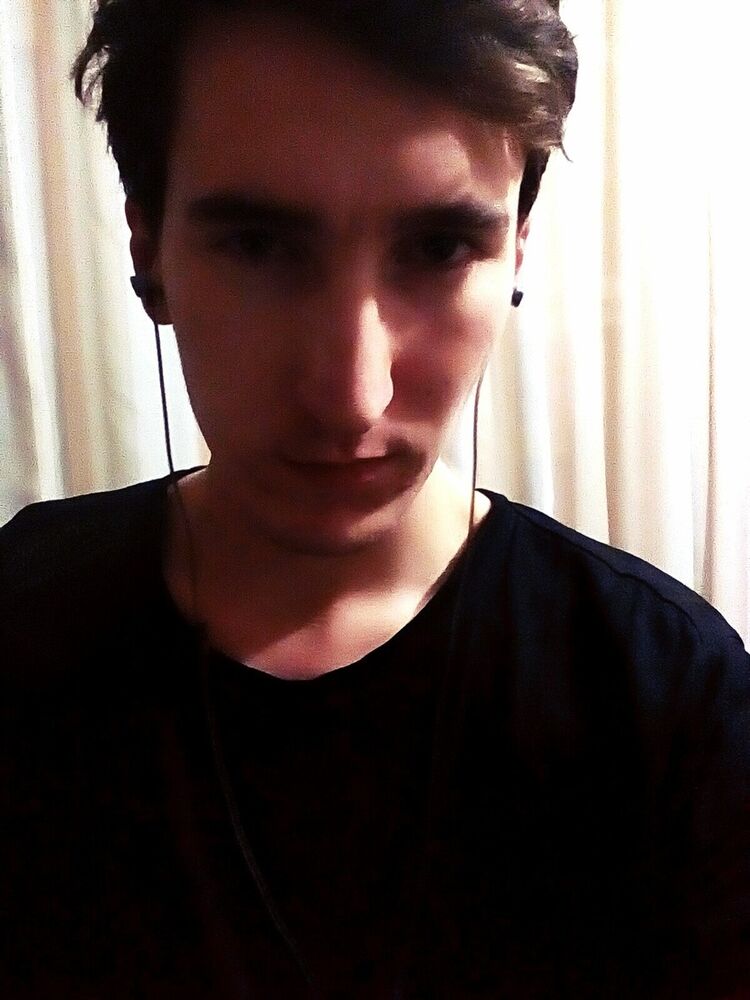  9540780  Alex, 28 ,    