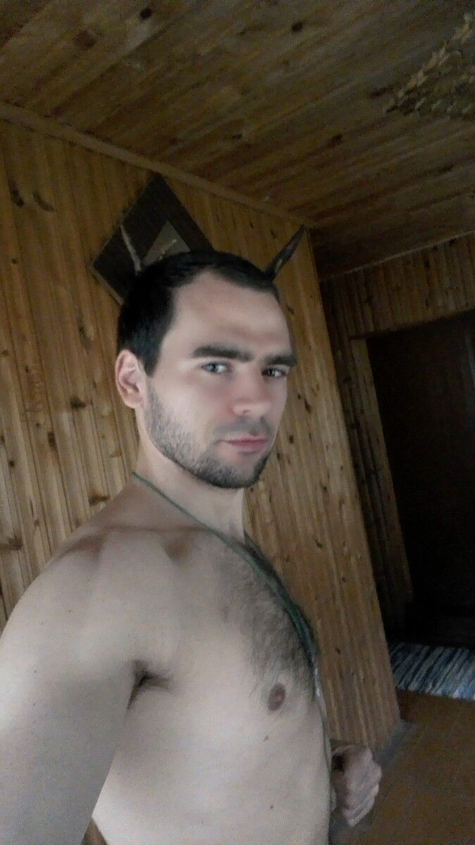  8005400  Nikolai, 37 ,    