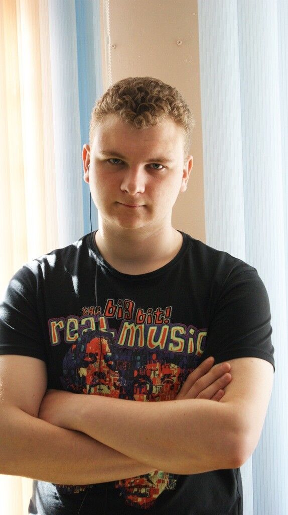 ���� 4828120 ������� ����, 32 ����, ���� ���������� � ����������