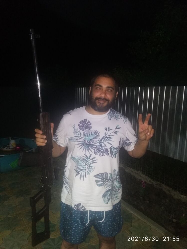  ,   Rusik, 38 ,   ,   