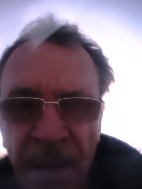  11083360  Konstantin, 69 ,    