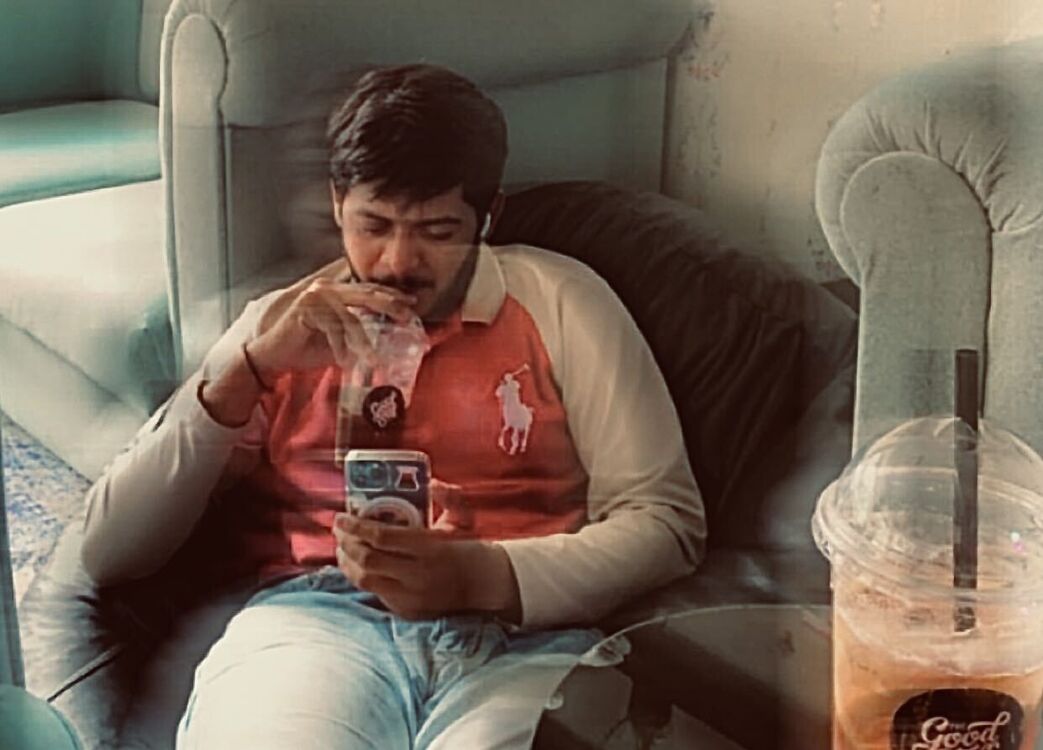  51384120  Dishant, 22 ,    