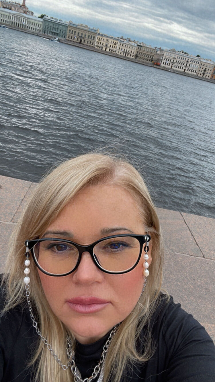  -,   , 52 ,     , c 