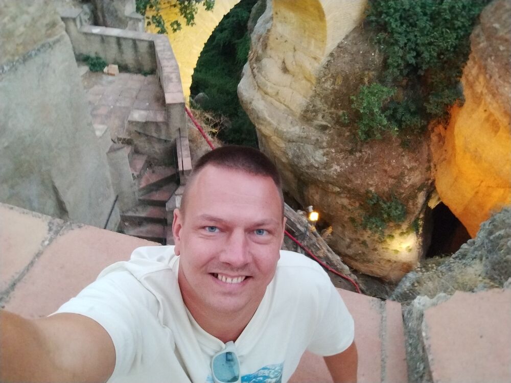  Malaga,   ALIAKSEI, 40 ,   ,   