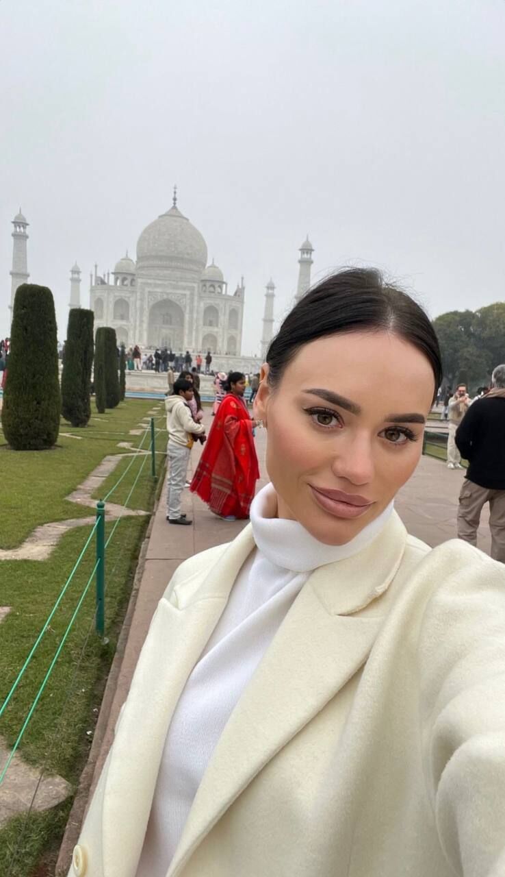  ,   Karina, 29 ,   c 