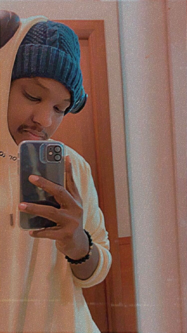  39421500  Ali, 35 ,    