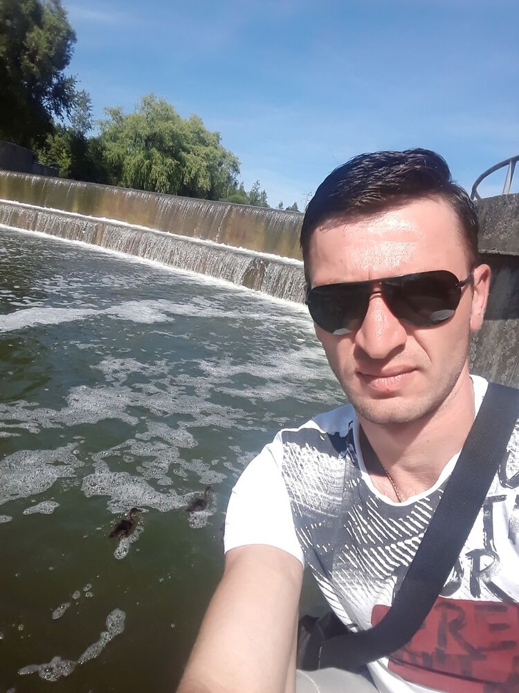 ���� 18724070 ������� Zaza, 37 ���, ���� ���������� � �������