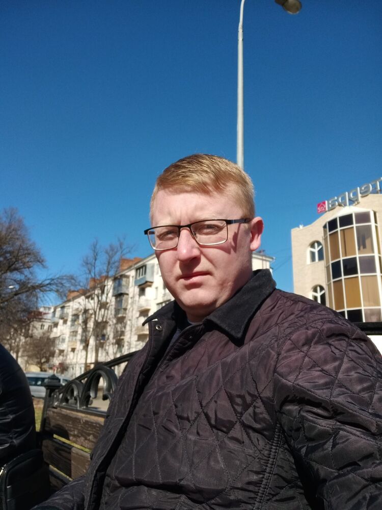  51107450  Alex, 35 ,    