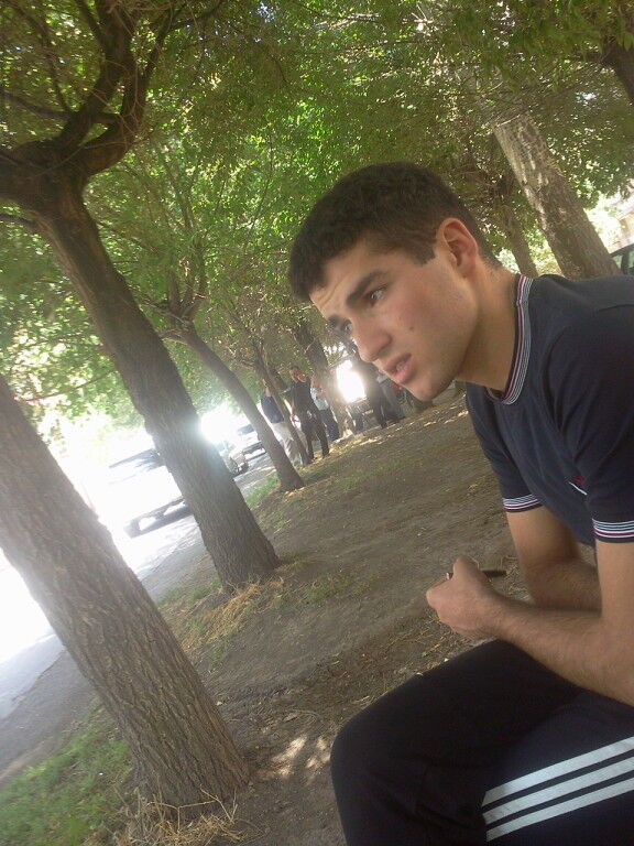  5134600  Roman, 32 ,    