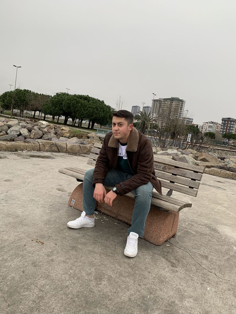  33641160  Mehmet, 28 ,    