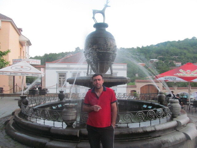  15526990  Vako, 46 ,    