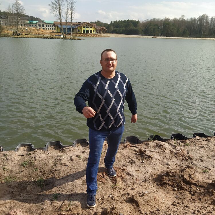  24727440  , 39 ,    