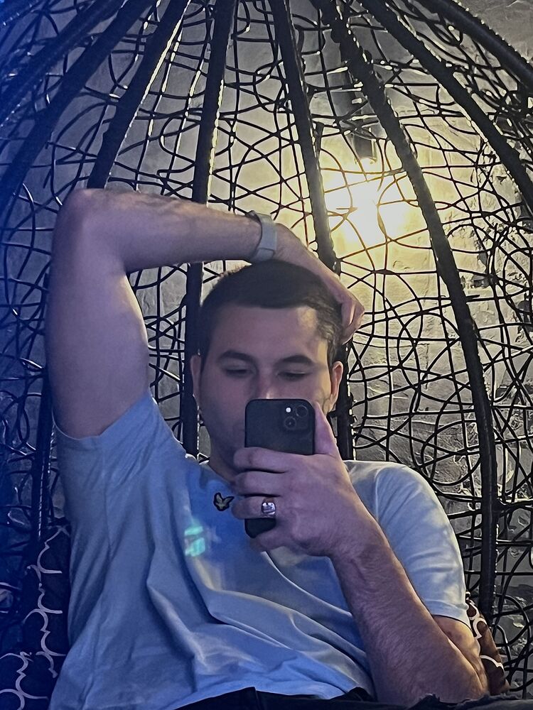  42969910  , 24 ,    