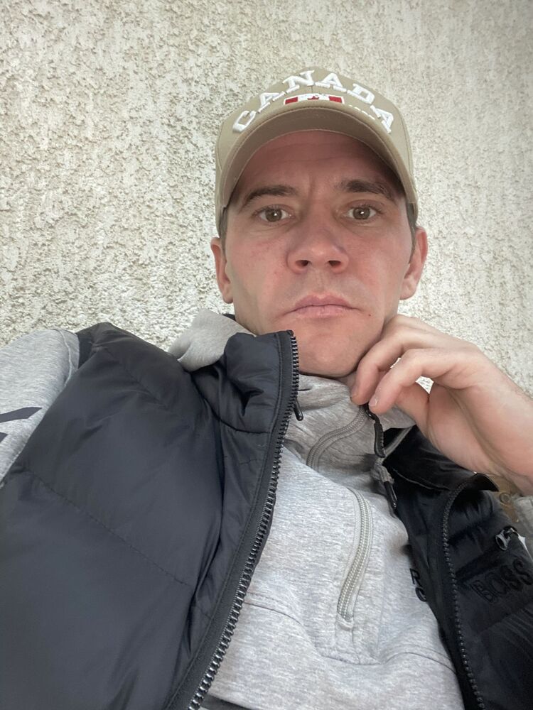 ���� 38537160 ������� Yury, 35 ���, ���� ���������� � �����������