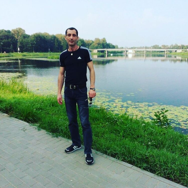  10864220  Andrey, 49 ,    