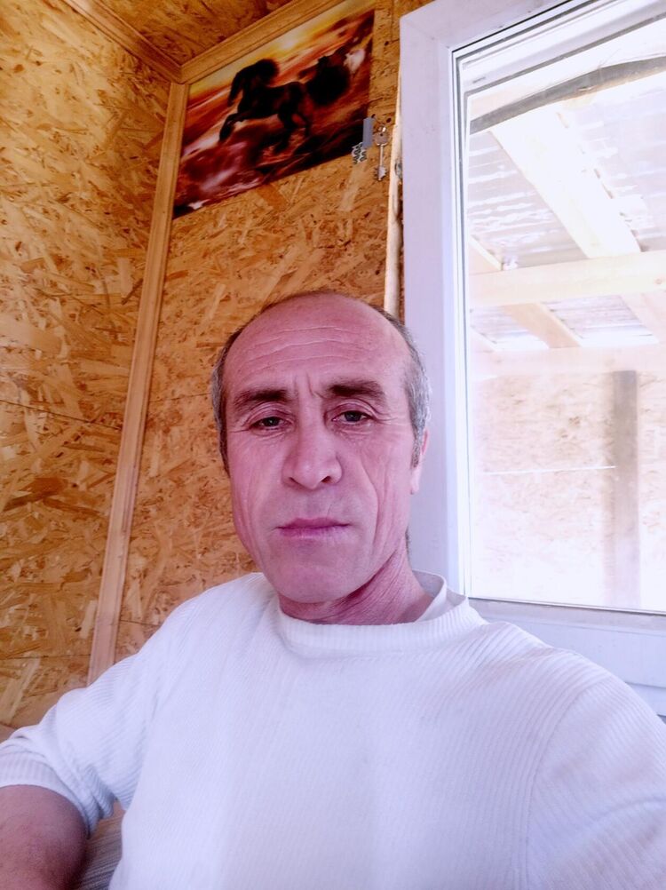 44946790  Akmal, 48 ,    