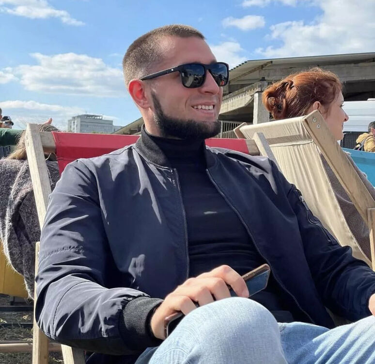  25096310  Kirill, 27 ,    Asan