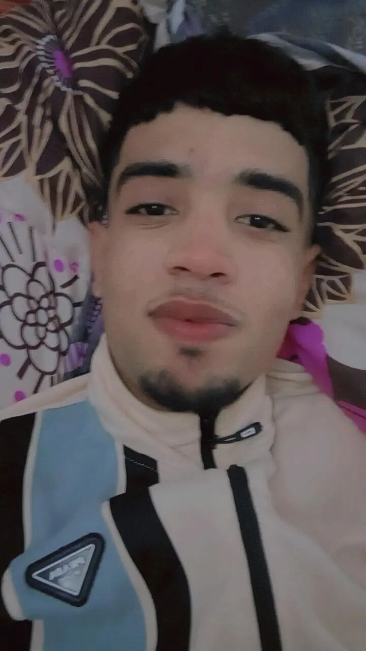  34887150  Mohamed, 25 ,    