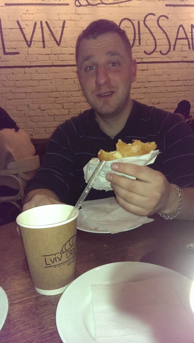  ,   Alex, 37 ,   