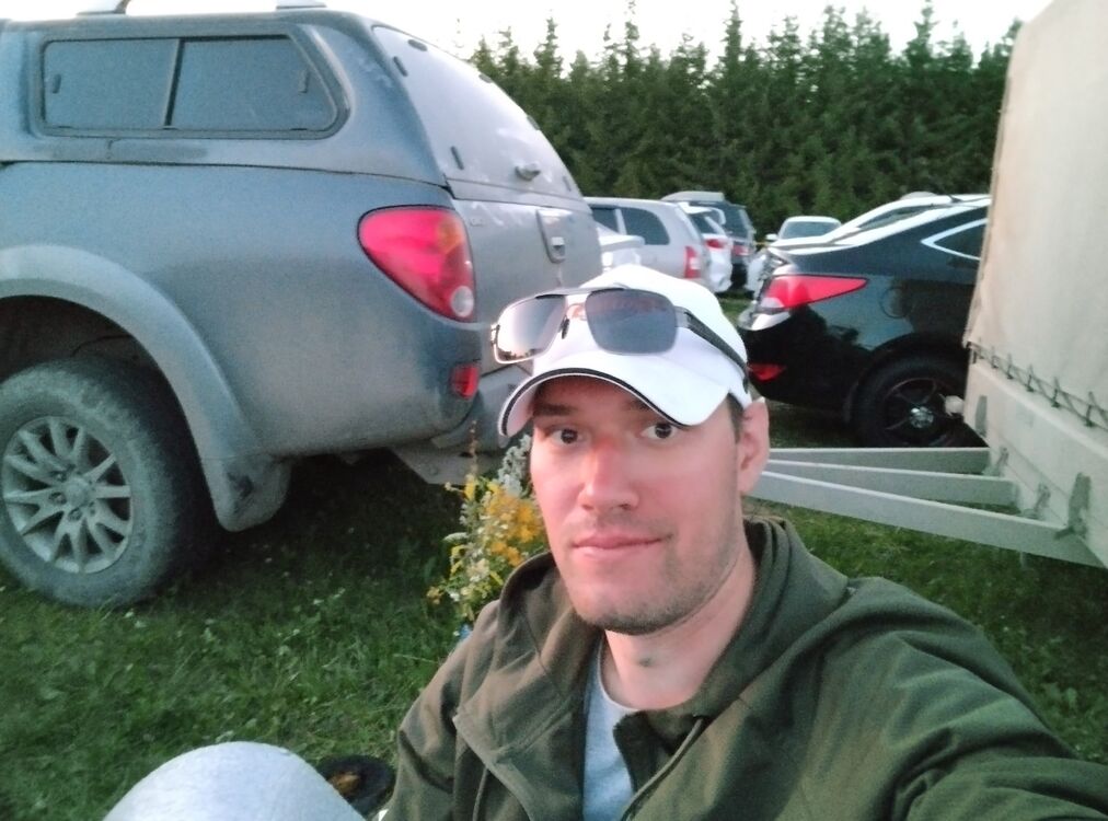  52873940  Pavel, 32 ,    