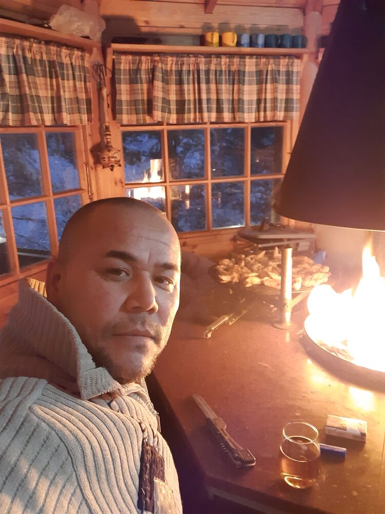   ,   Baxrom, 44 ,   c 