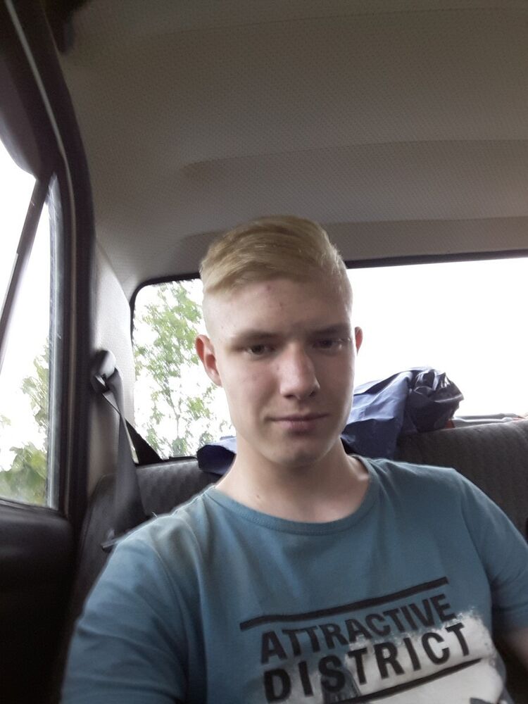  9698520  , 26 ,    