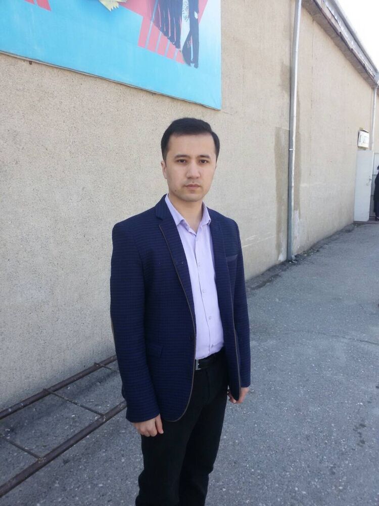  13605470  Azik, 32 ,    