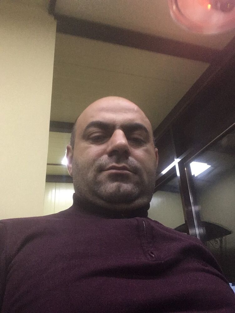  ,   Gagik, 43 ,   ,   , c 