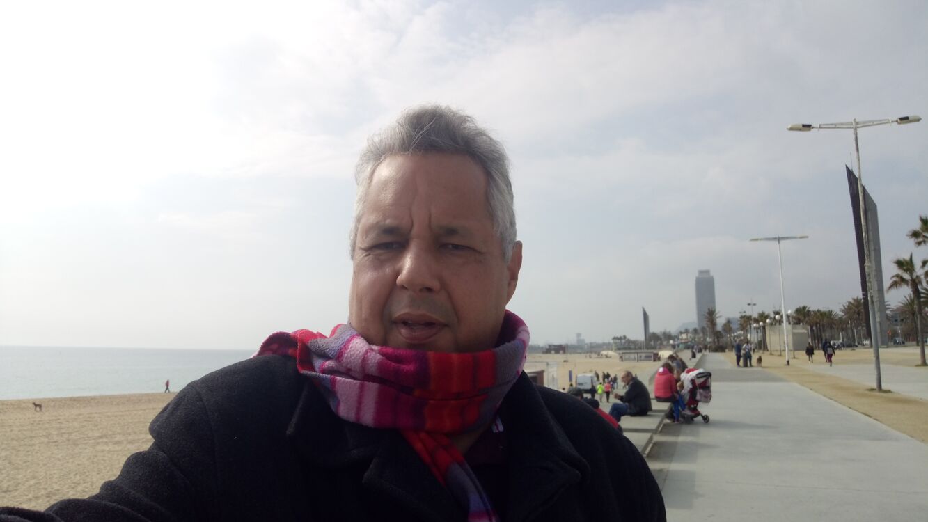  49214480  Markus, 57 ,    