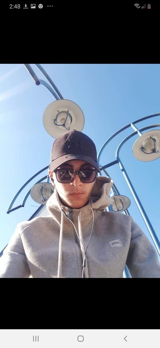  18775090  Emzar, 28 ,    