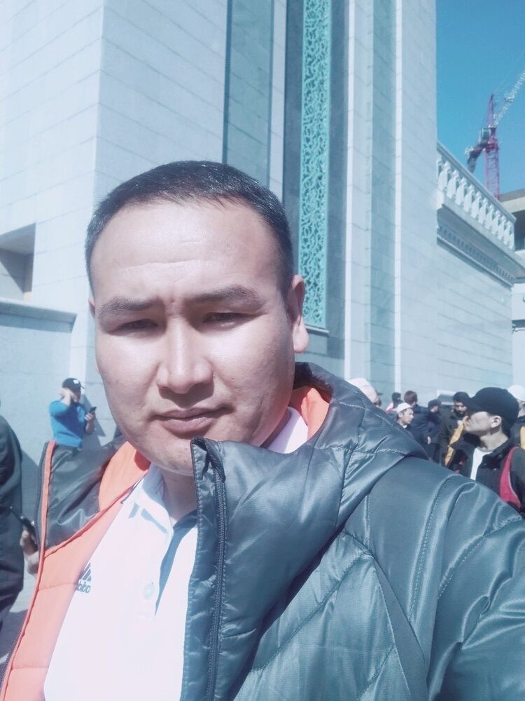  16013370  Ernest, 38 ,    