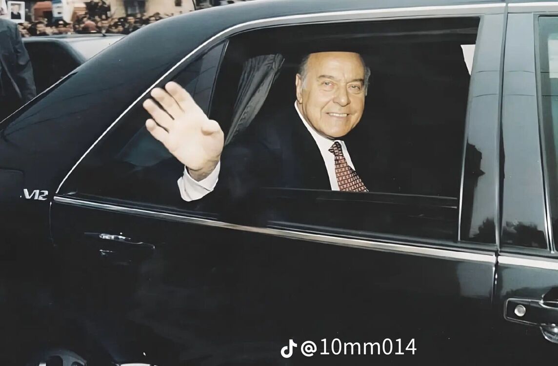  54577300  Senan, 35 ,    