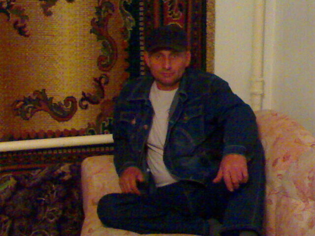  34737270  Shahmandar, 48 ,    