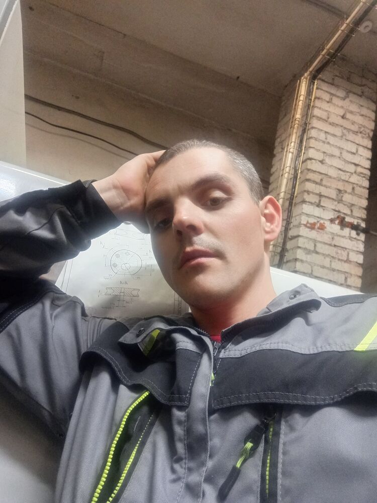  44088760  , 31 ,    