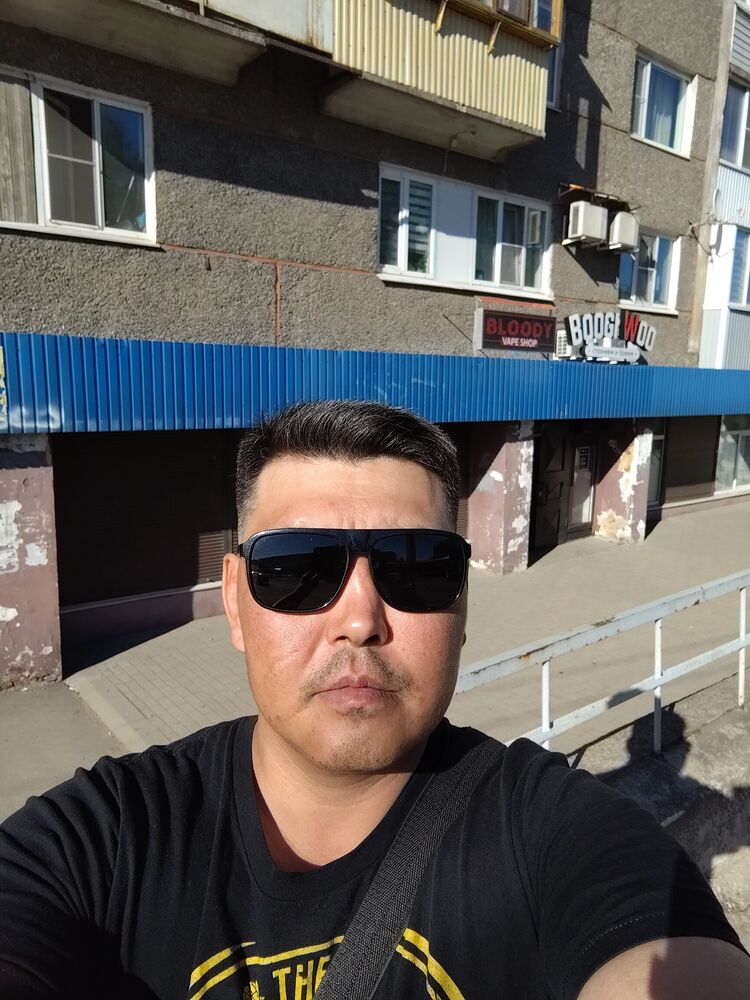  43314130  Nurlan, 41 ,    
