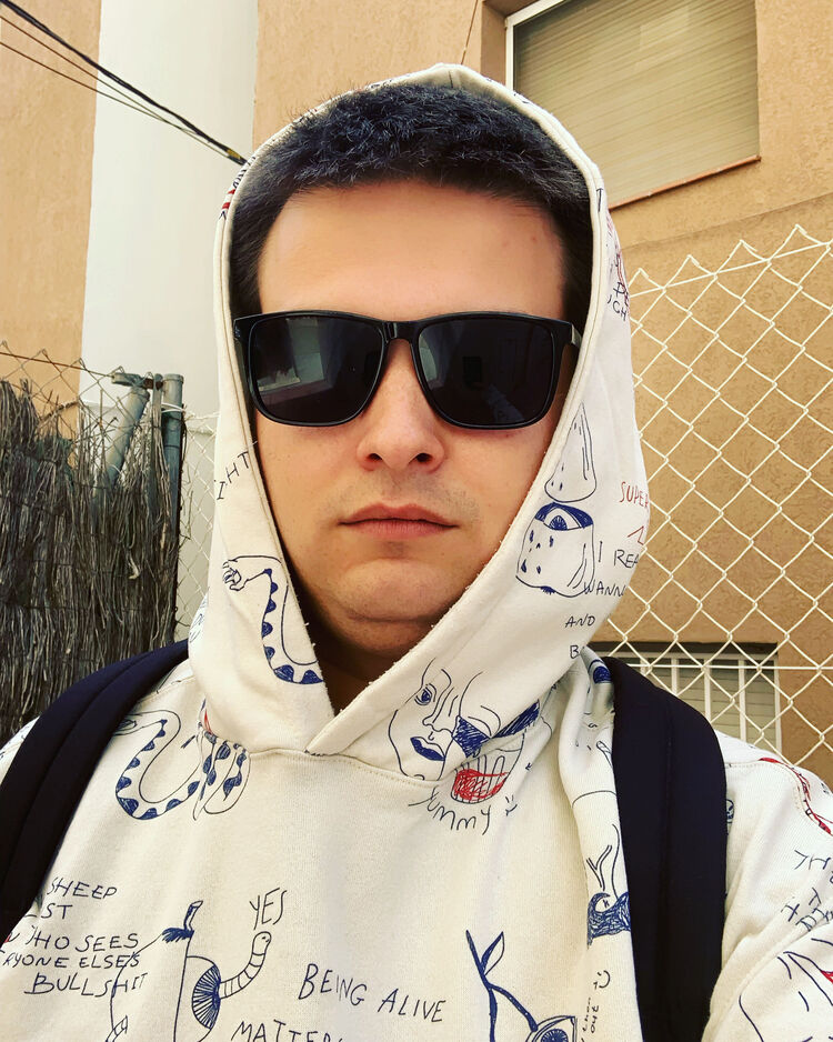  Tarragona,   Tony, 33 ,   ,   
