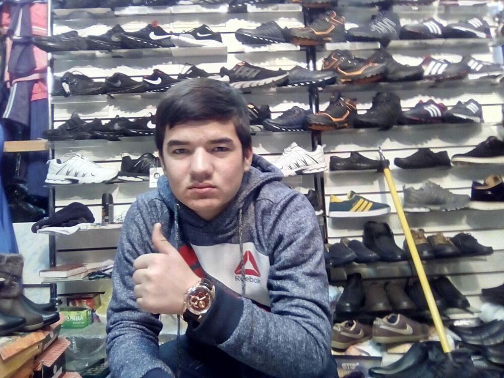  29449890  Siroj, 22 ,    