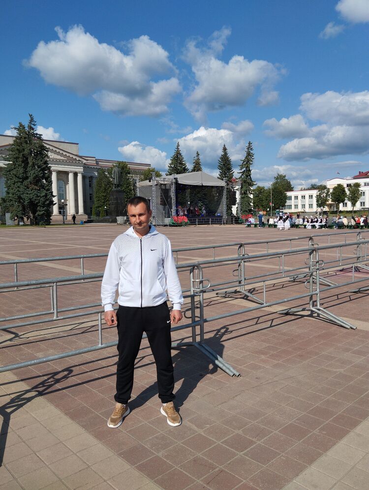  52084250  , 41 ,    