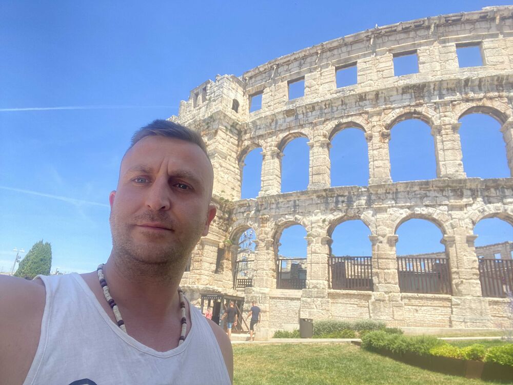  Asotthalom,   Tihomir, 41 ,   ,   