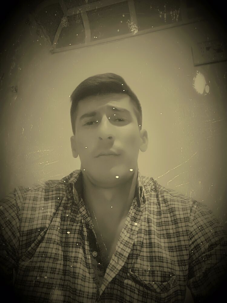  29934850  Kamil, 36 ,    