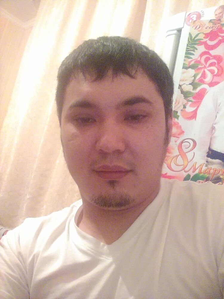  ,   Farhat, 37 ,  